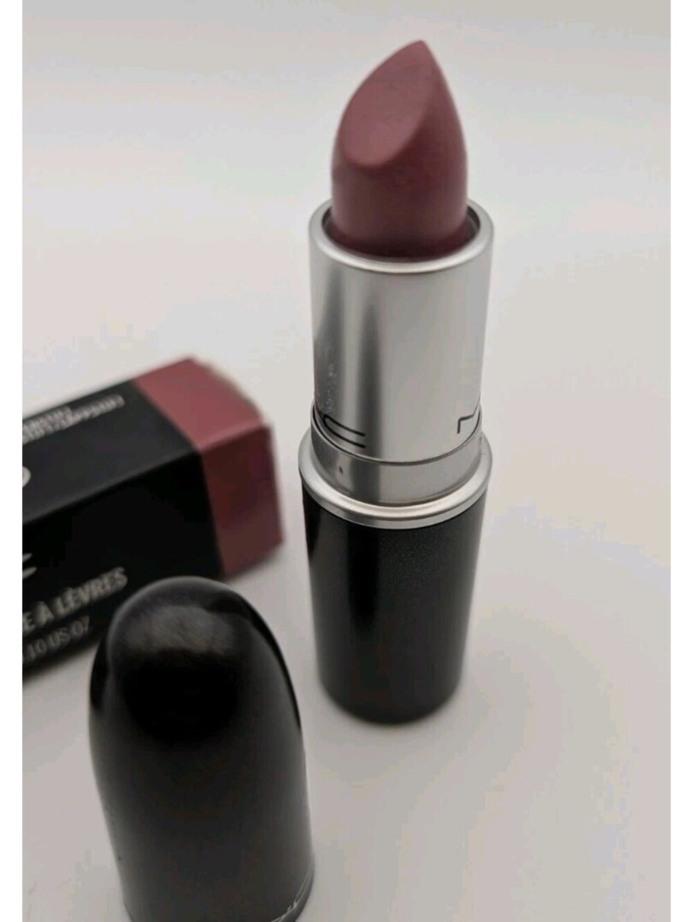 MAC LUSTRE LIPSTICK COLOR SYRUP FULL SIZE, DISCONTINUED FORMULA